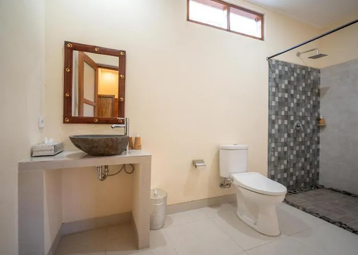 Oyo 3319 Dewi Ayu Accomodation 2 Hotel 2*