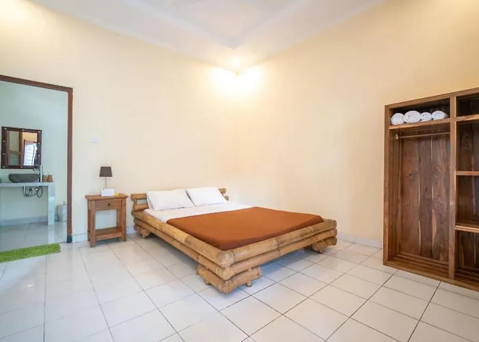 Oyo 3319 Dewi Ayu Accomodation 2 Hotel